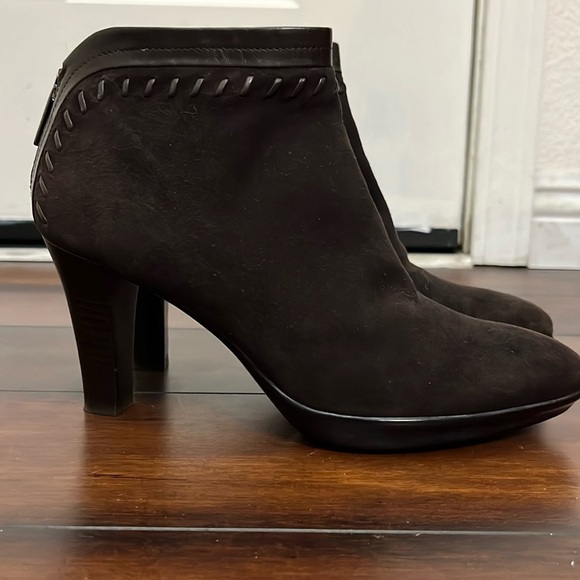 Aquatalia by Marvin K Riley Brown  Suede & Leather Whipstitch Neutral size 7 - Picture 1 of 12